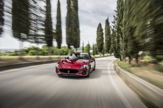 Die Maserati-‚Haifischnase‘ weckt nun einen dreidimensionalen Eindruck.