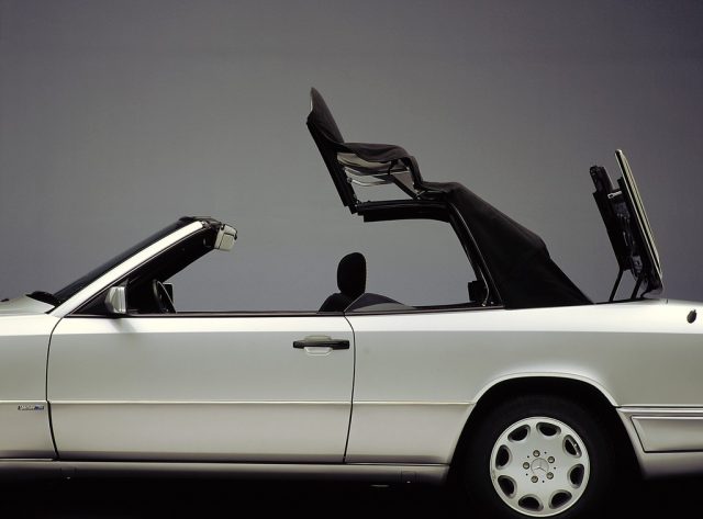 Mercedes-Benz E-Klasse Cabriolet (1993–1997) Foto:Daimler